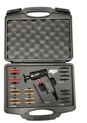 PAKKING SLIJPER SET IN KOFFER